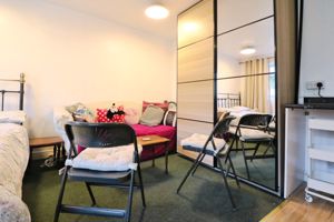 Photo 17- click for photo gallery